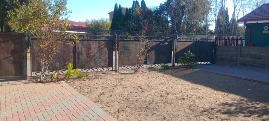 2 Bedroom Property for Sale in Zamdela Free State
